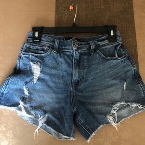women’s hollister shorts